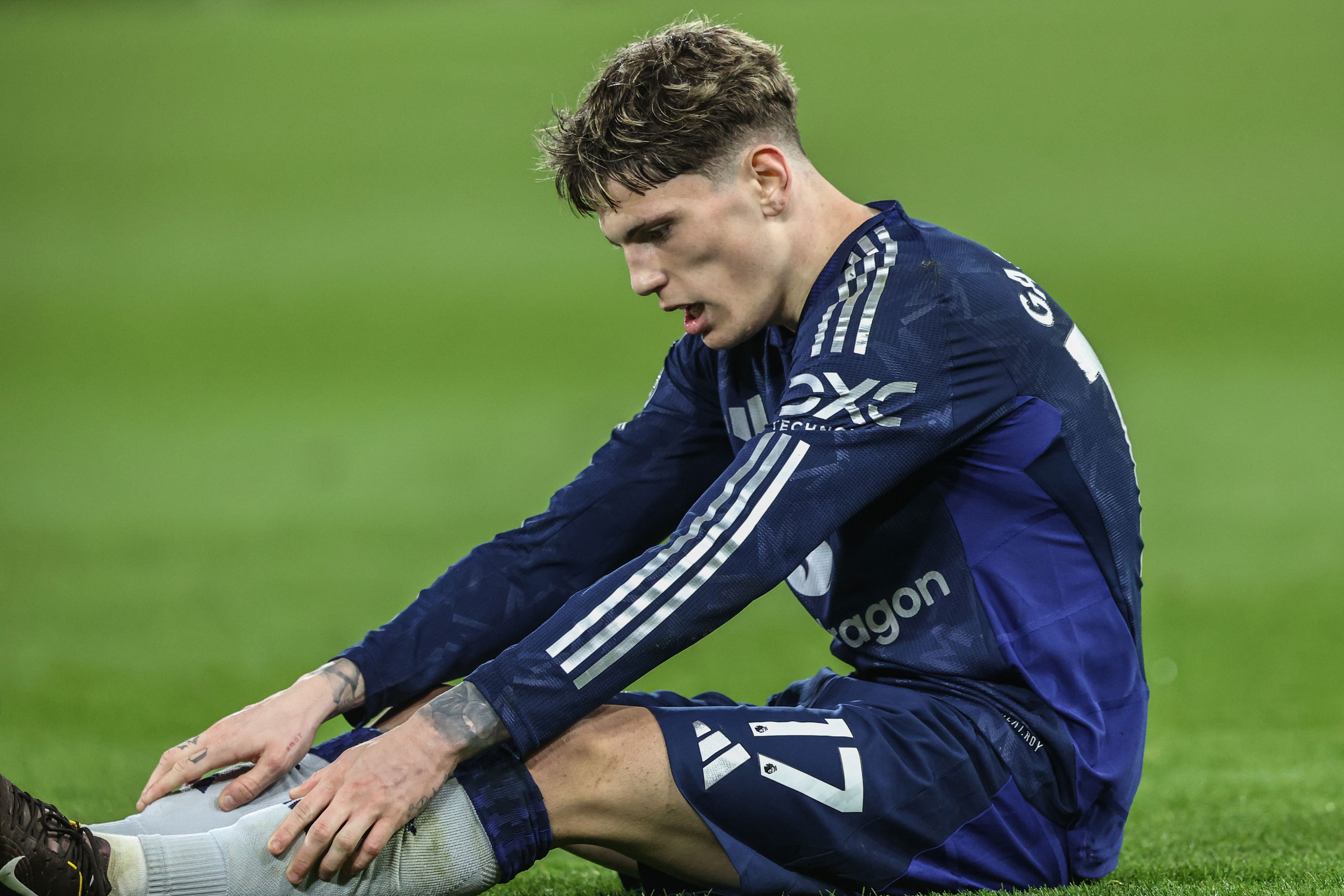 个目的地, cn, 曼联不该放