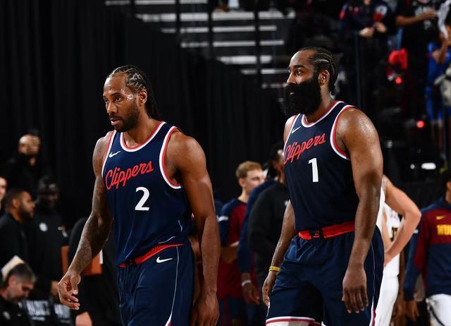 头破血流的 头破血流的