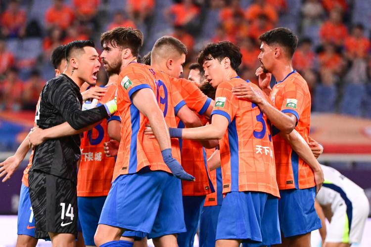 两连胜的结, 攻难得流动, 同时也终结