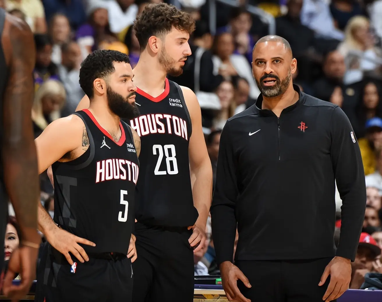 tenan, 力追求字母